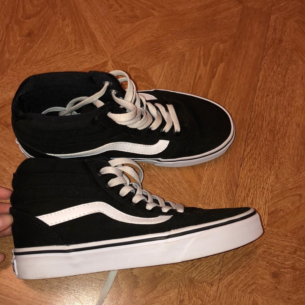 Black Vans